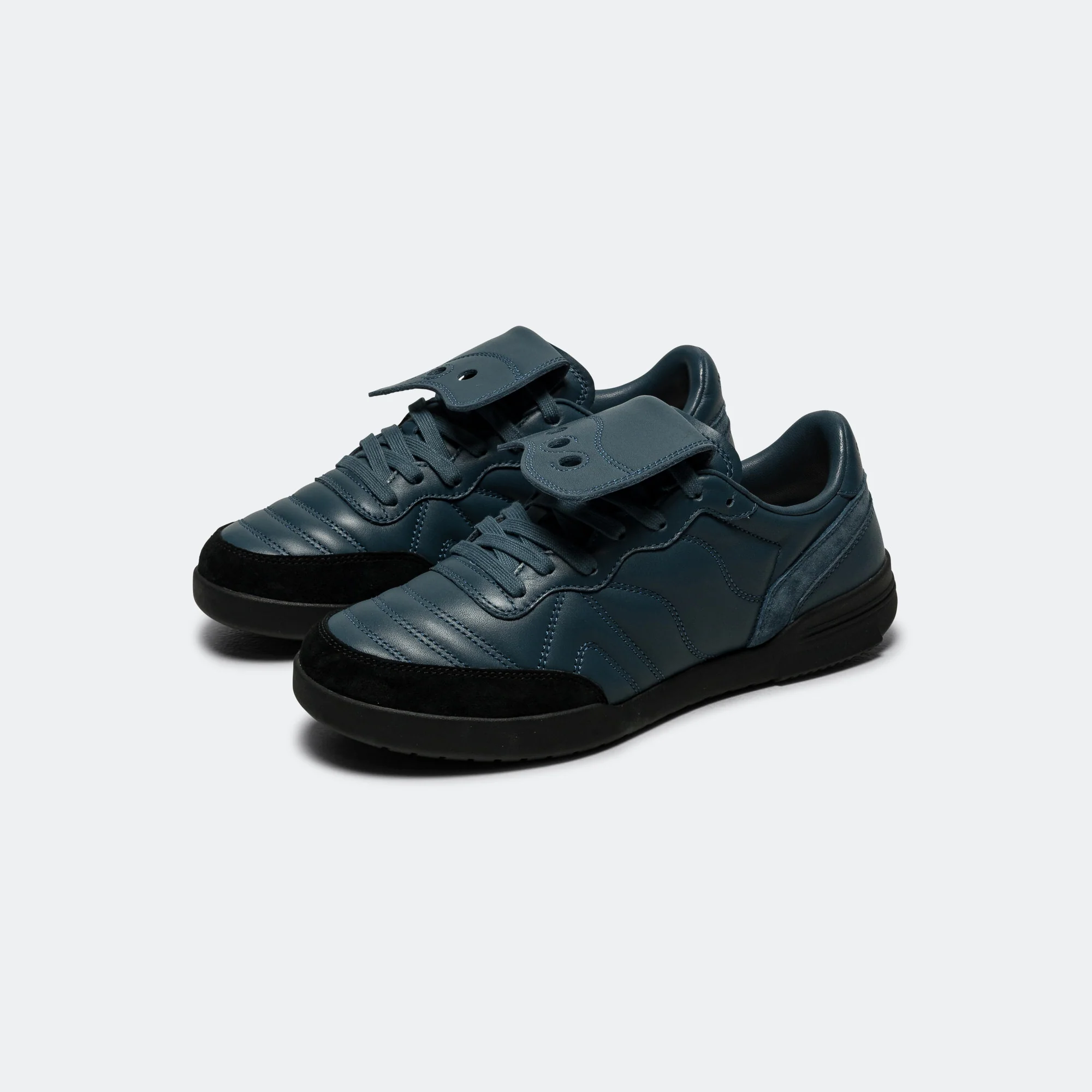5861 Silo - Navy/Black - Image 2