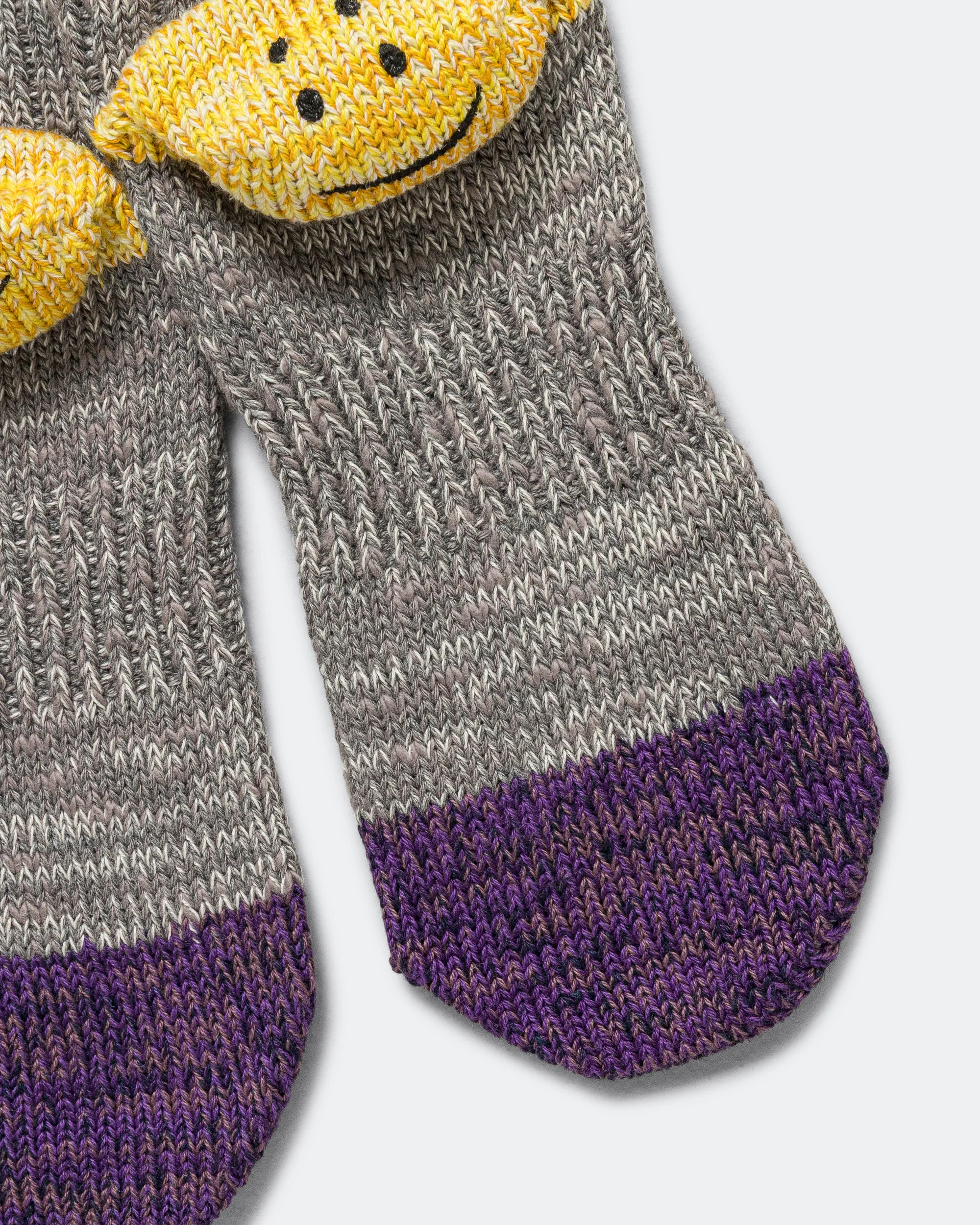60Yarns Grandrelle IVY RAINBOWY HAPPY Heel-Hold Socks - Gray - Image 4