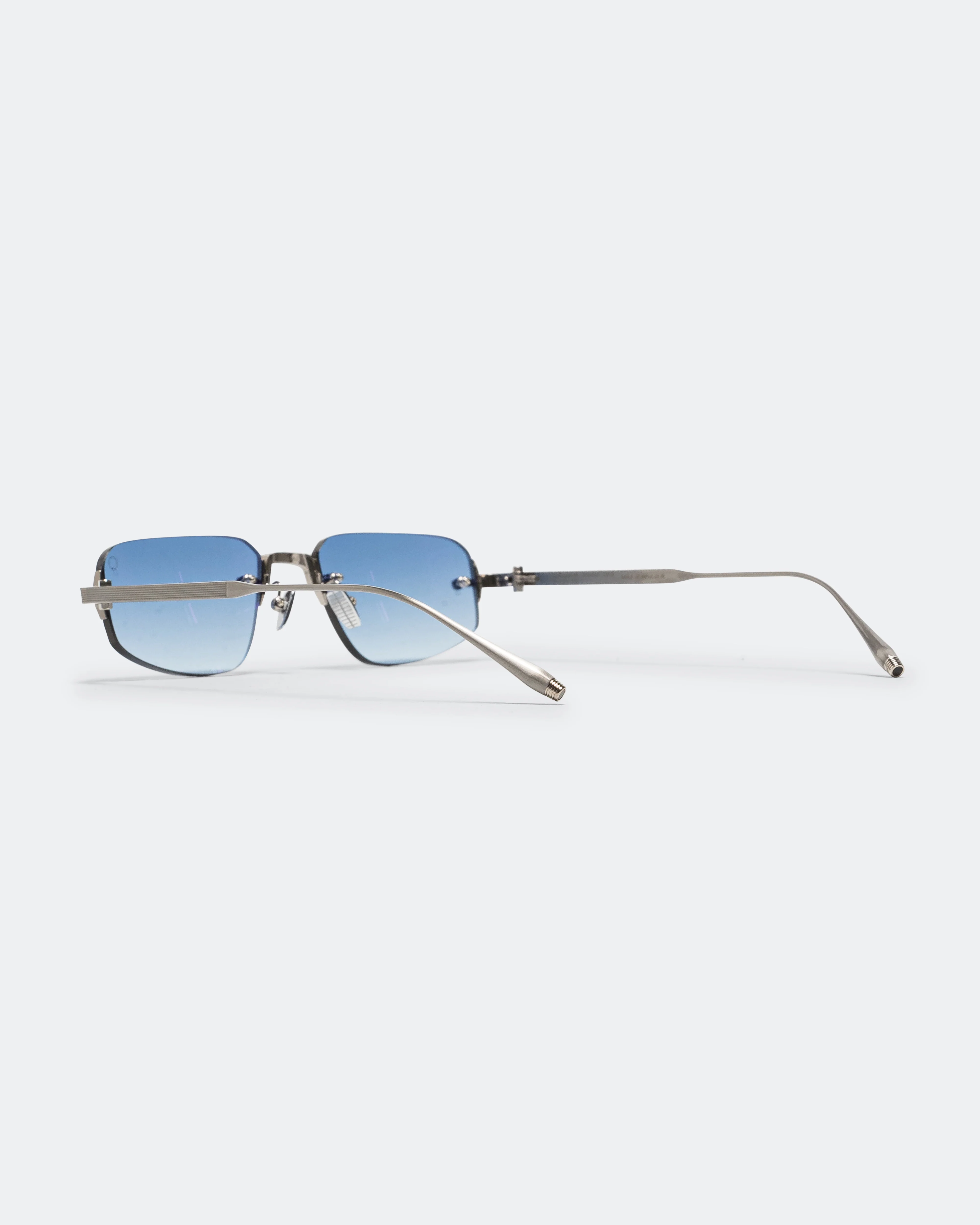Juno-Three - Antique Silver w/Silver - Dusty Blue Gradient Lenses - Image 4