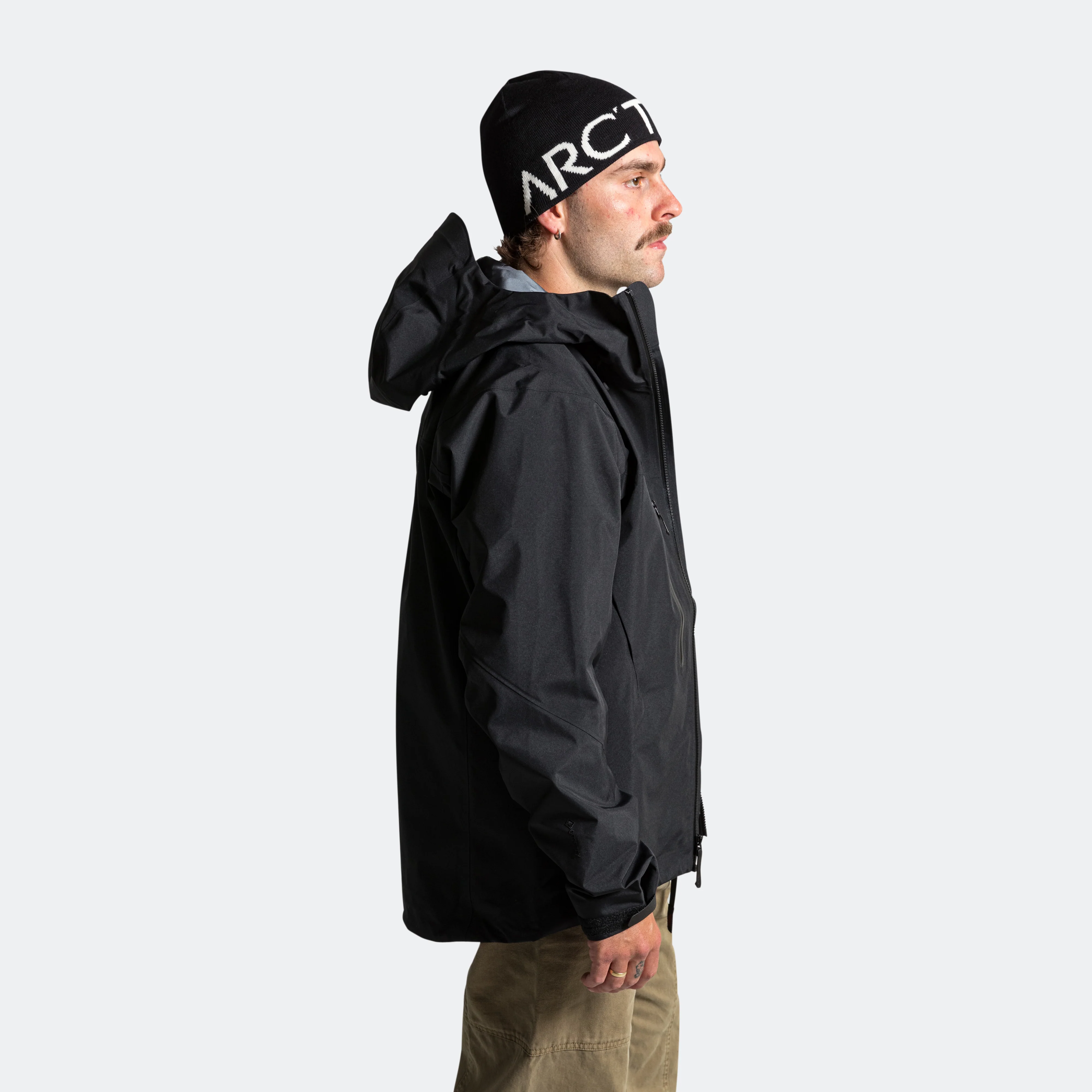 Alpha SV Jacket GORE-TEX® PRO - Black - Image 11