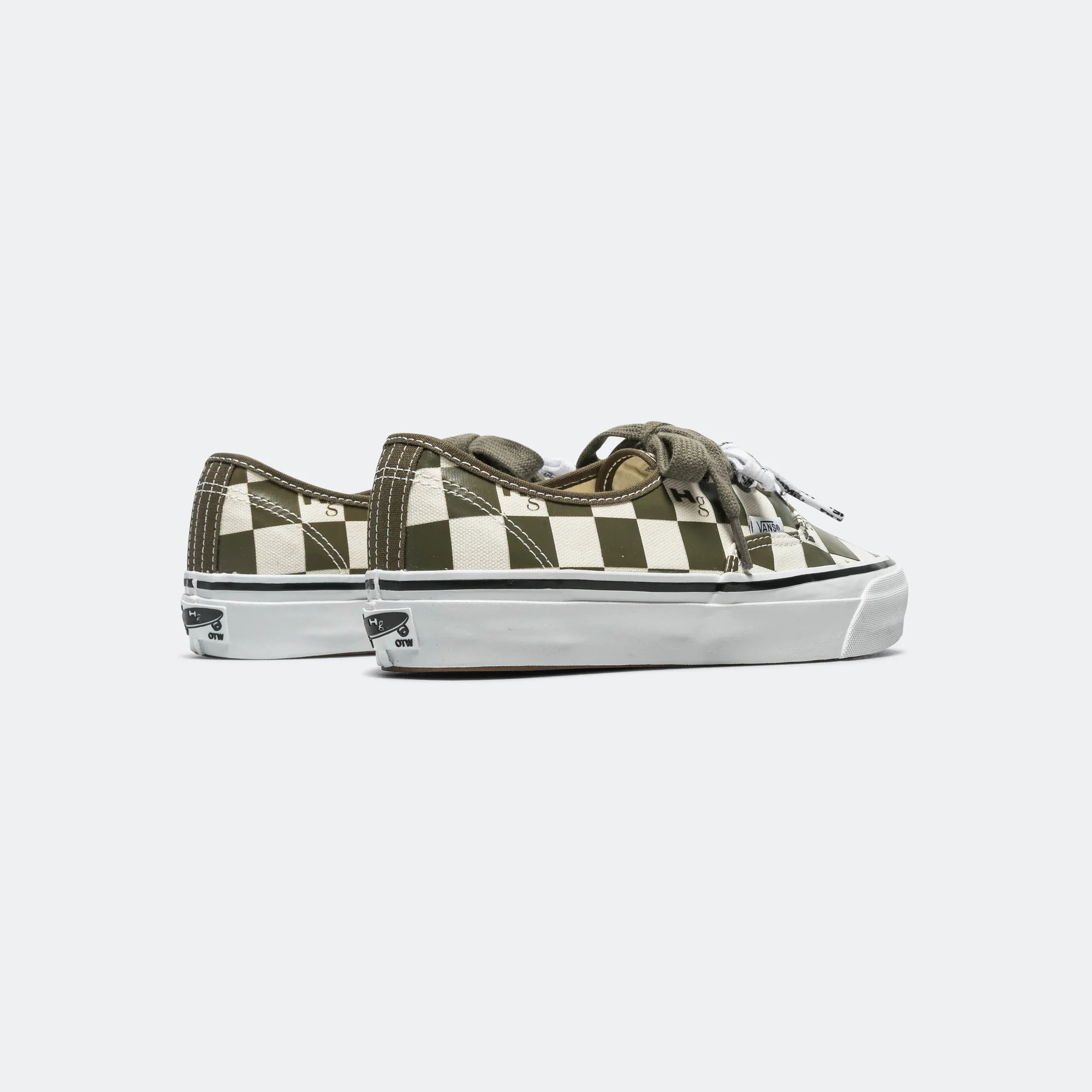 Authentic 44 x Homme Girls - Dark Olive - Image 3
