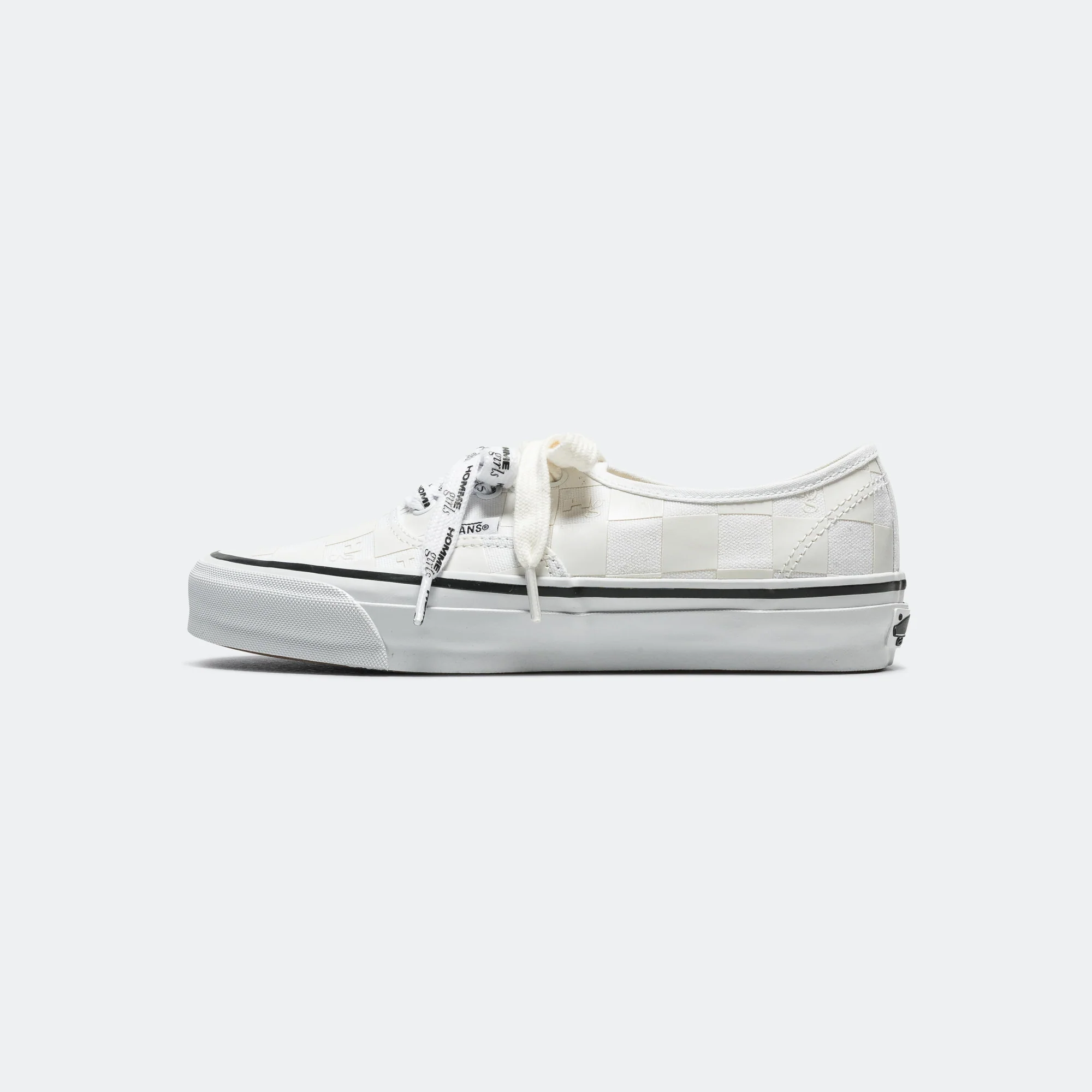 Authentic 44 x Homme Girls - Marshmallow