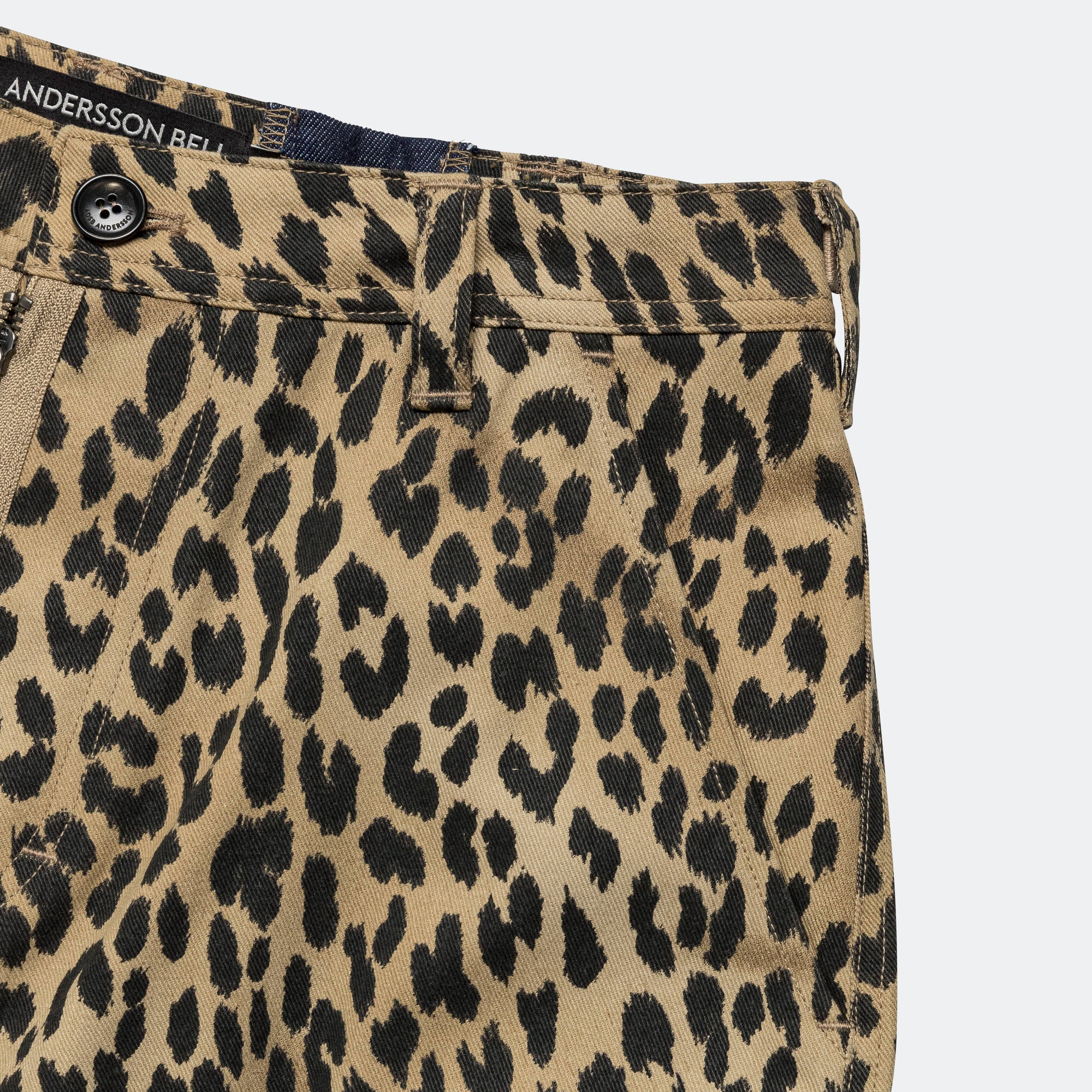 Depot Leopard Cargo Shorts - Beige - Image 4