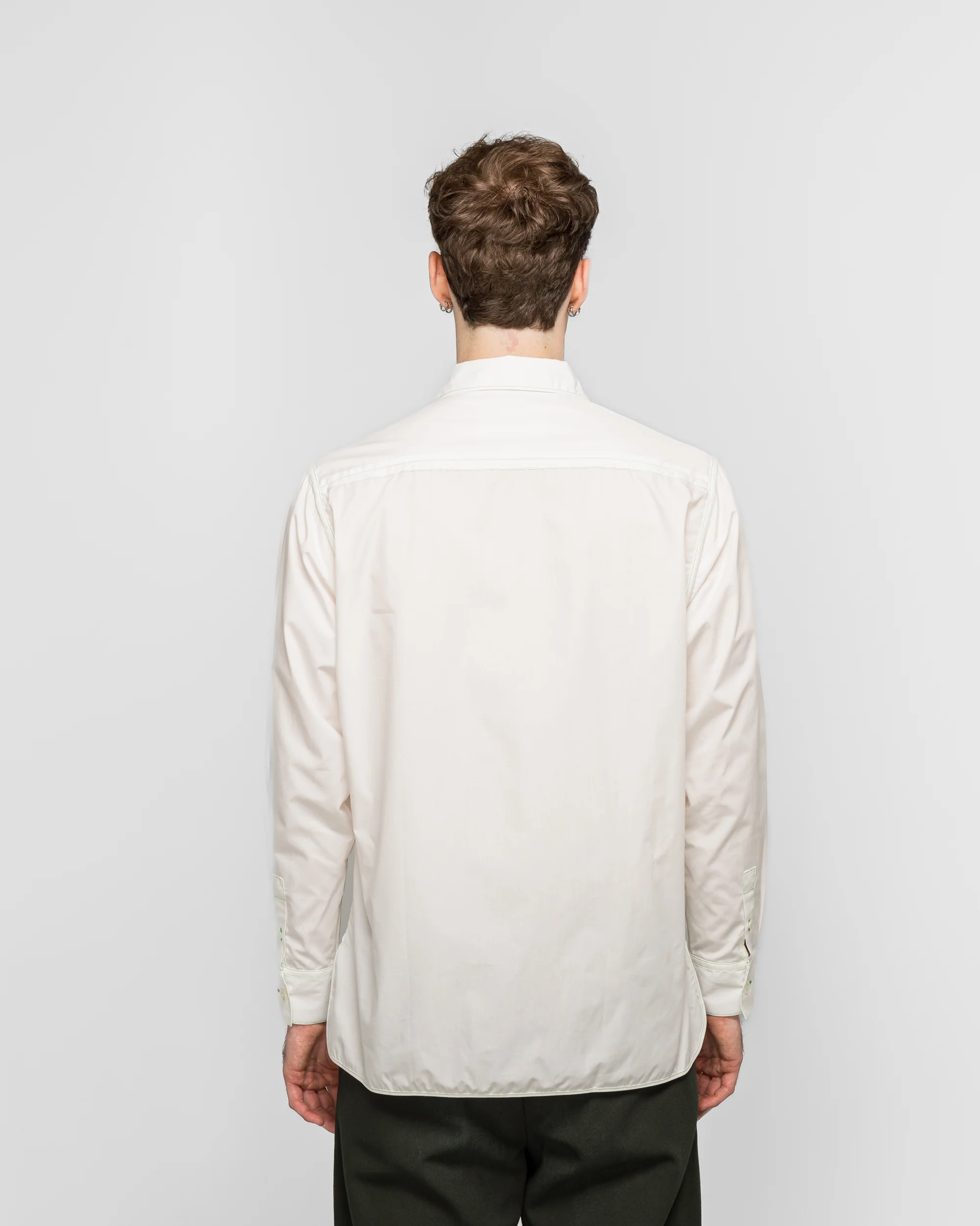 The Gardeners Shirt - Hydrangea White Poplin Green Stitching - Image 4