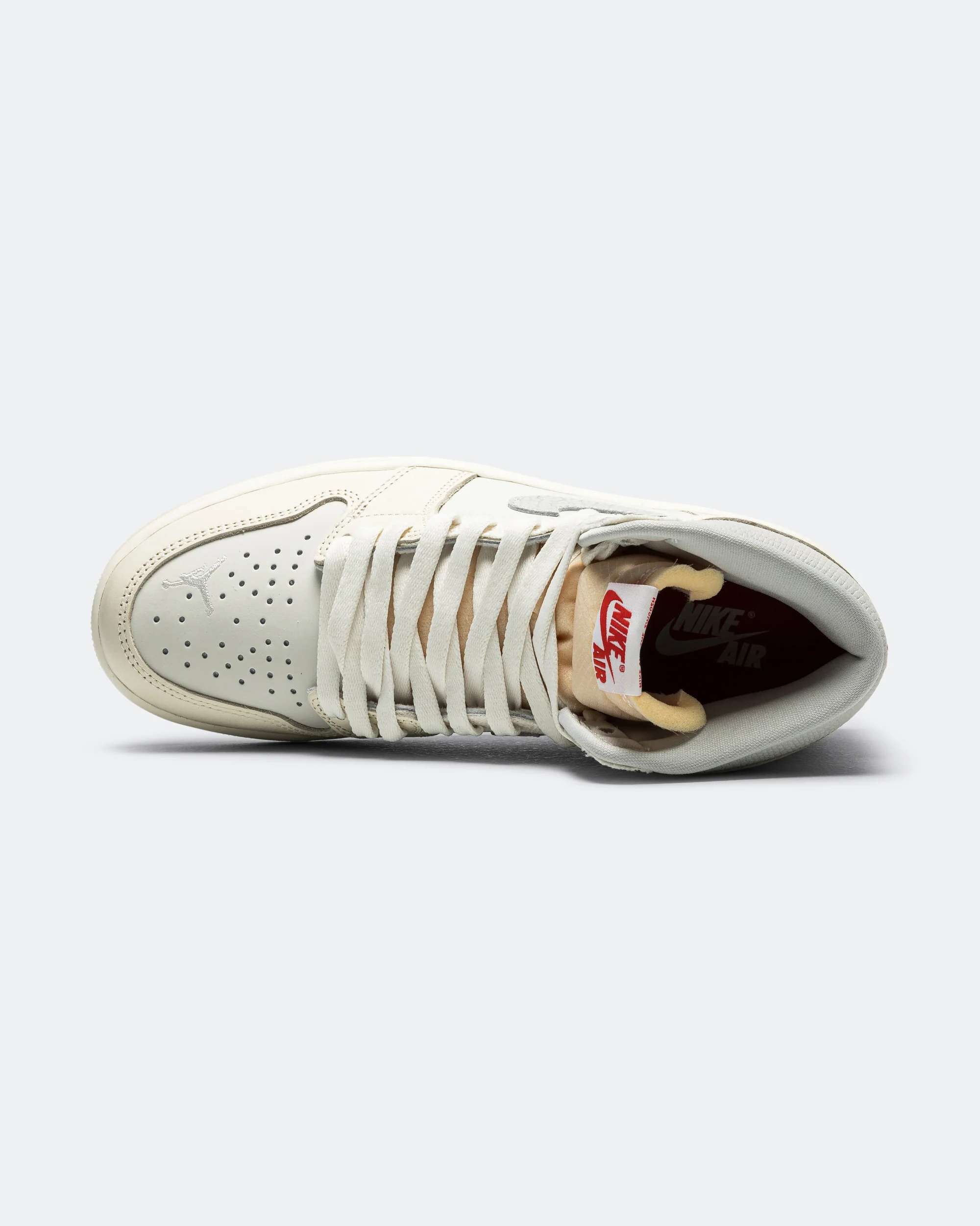Air Jordan 1 Retro - Sail/University Red-Pale Ivory - Image 4