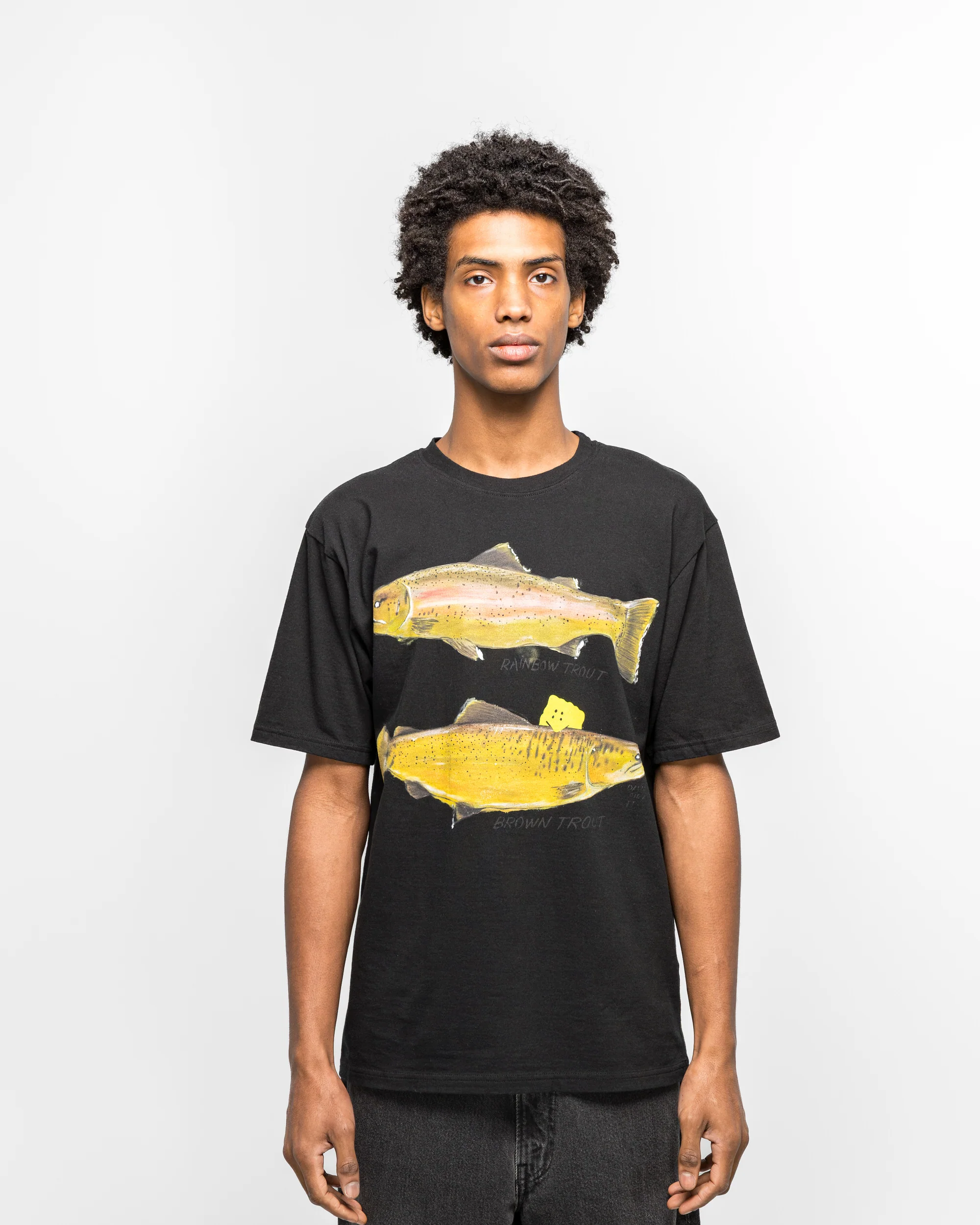 20/-Jersey Crew T (Two Trouts PECKISH RAINBOWY) - Black - Image 2