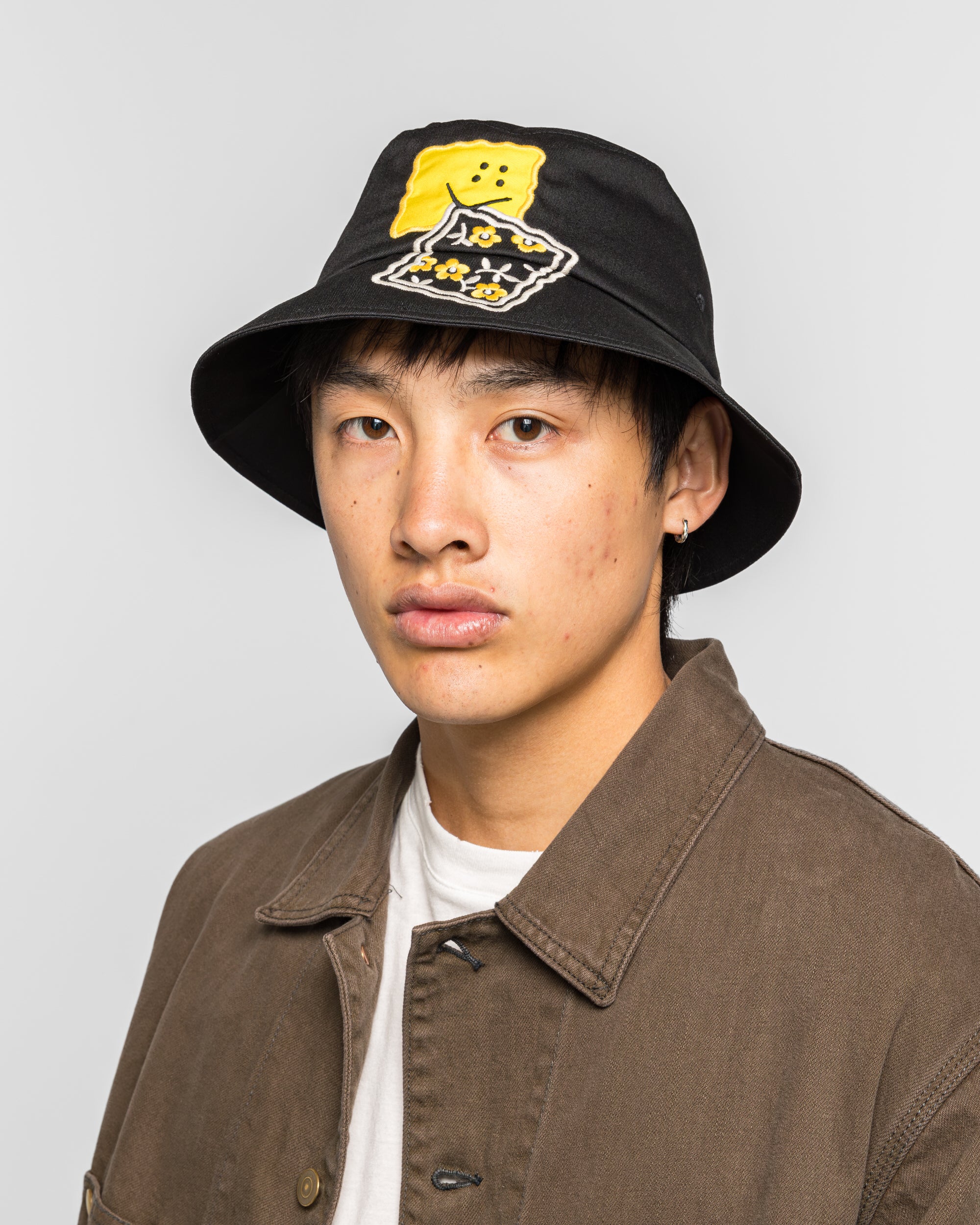 Chino Bucket Hat Short Brim (PECKISH RAINBOWY) - Black - Image 2