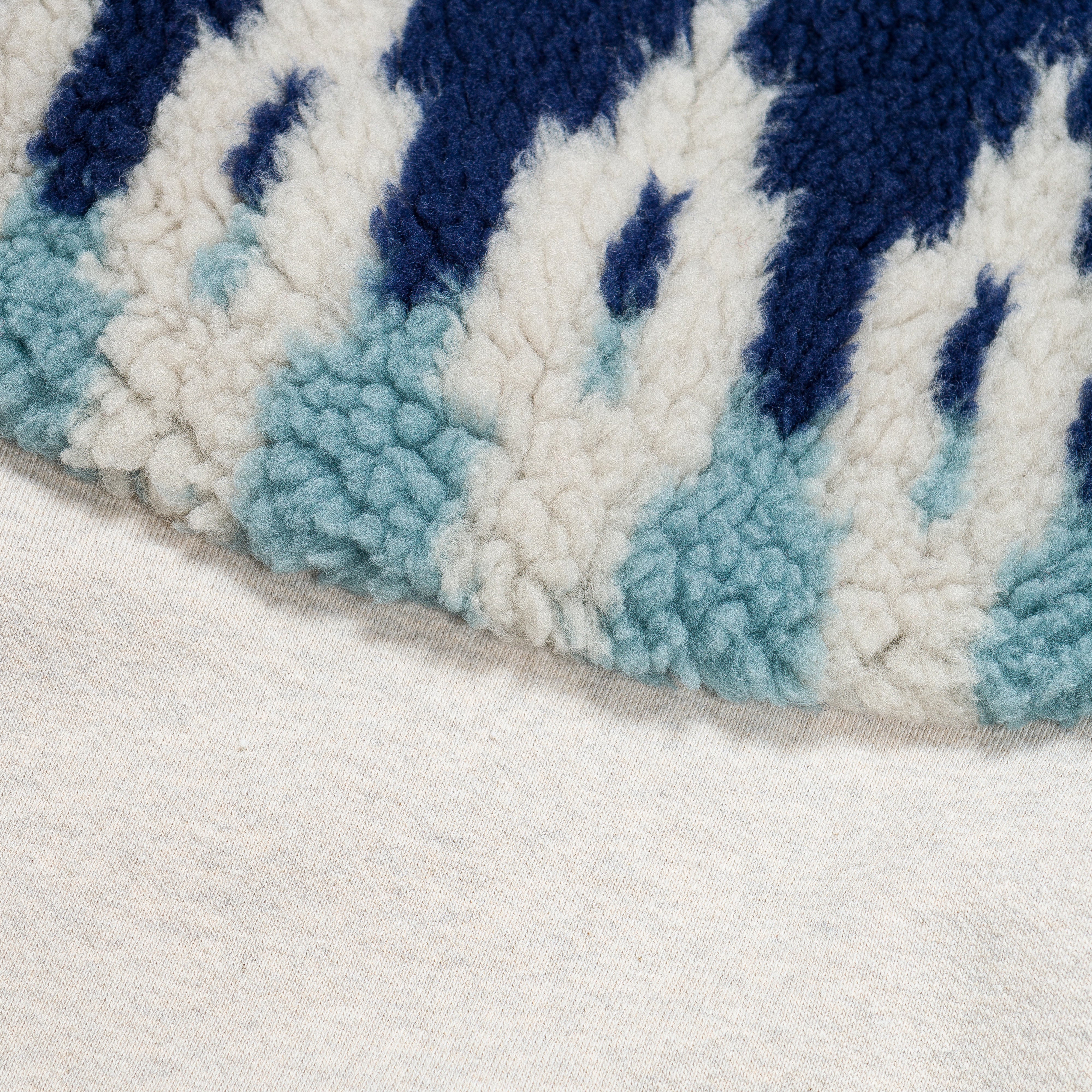 TOP Fleece Knit x BOA Fleece NORDIC SWT - Navy/Red - Image 3