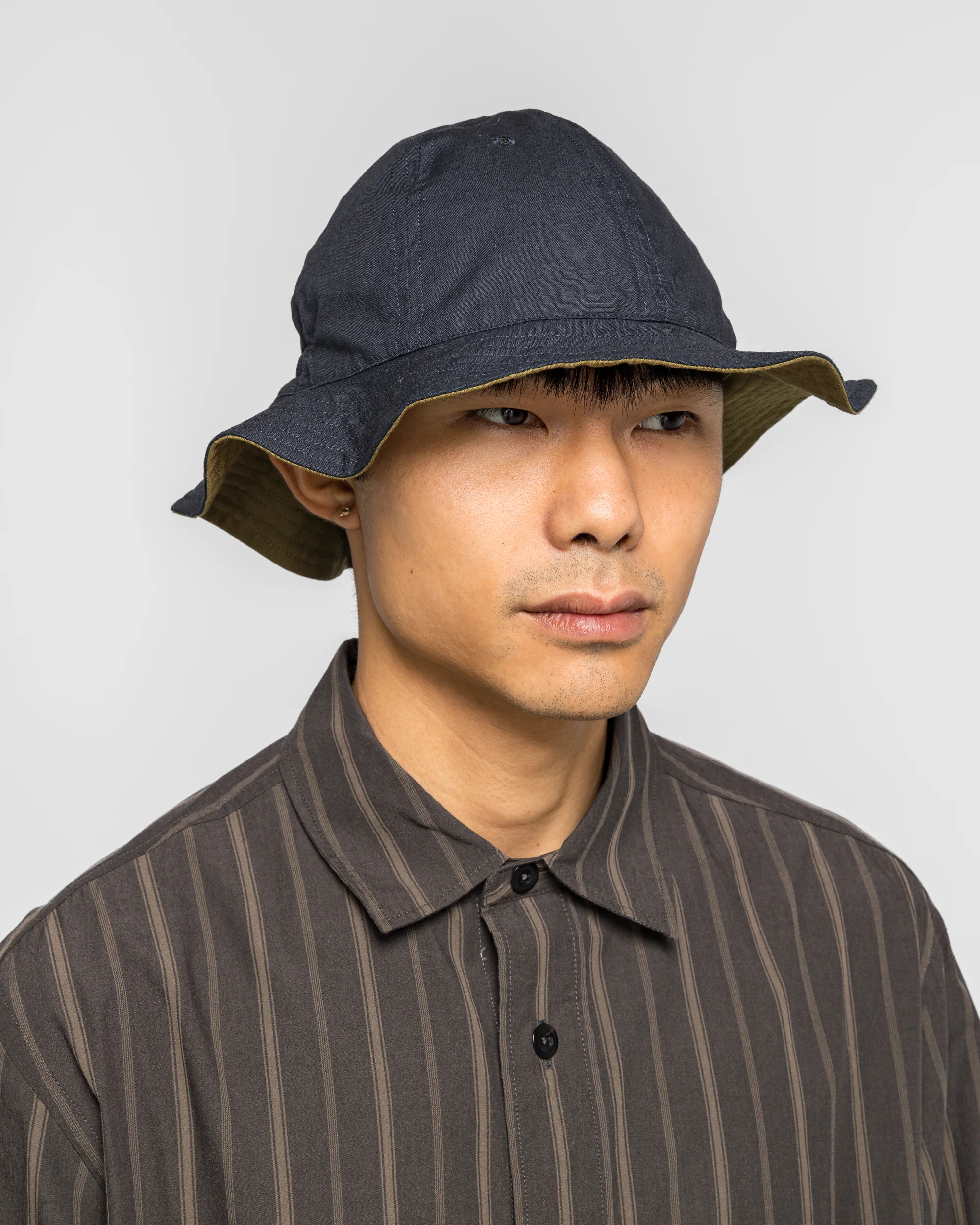 Reversible Bucket Hat - Ink/Olive Green Coarse Yarn - Image 2