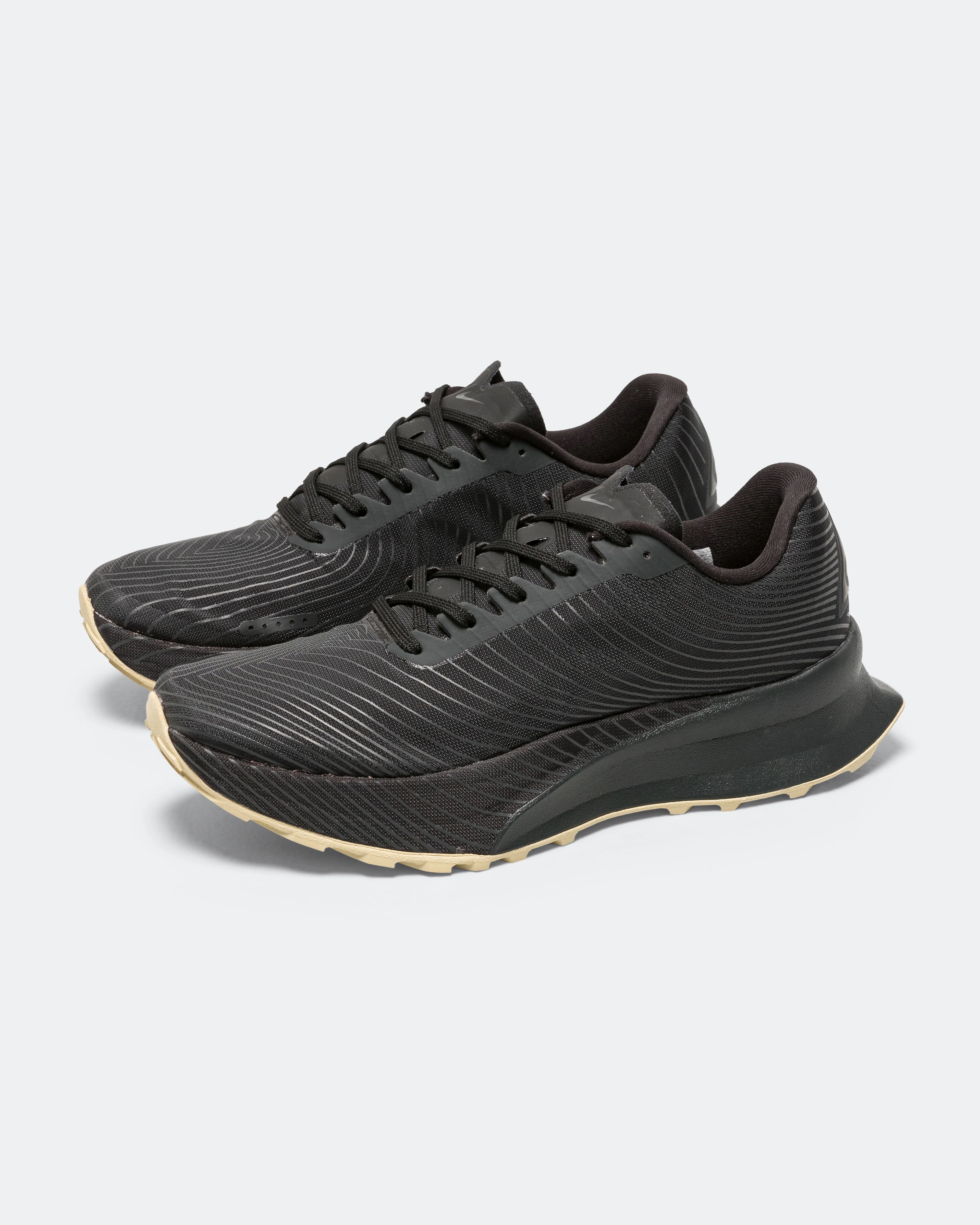 ACG Ultrafly Trail SP - Black/Dk Smoke Grey-Vegas Gold - Image 2
