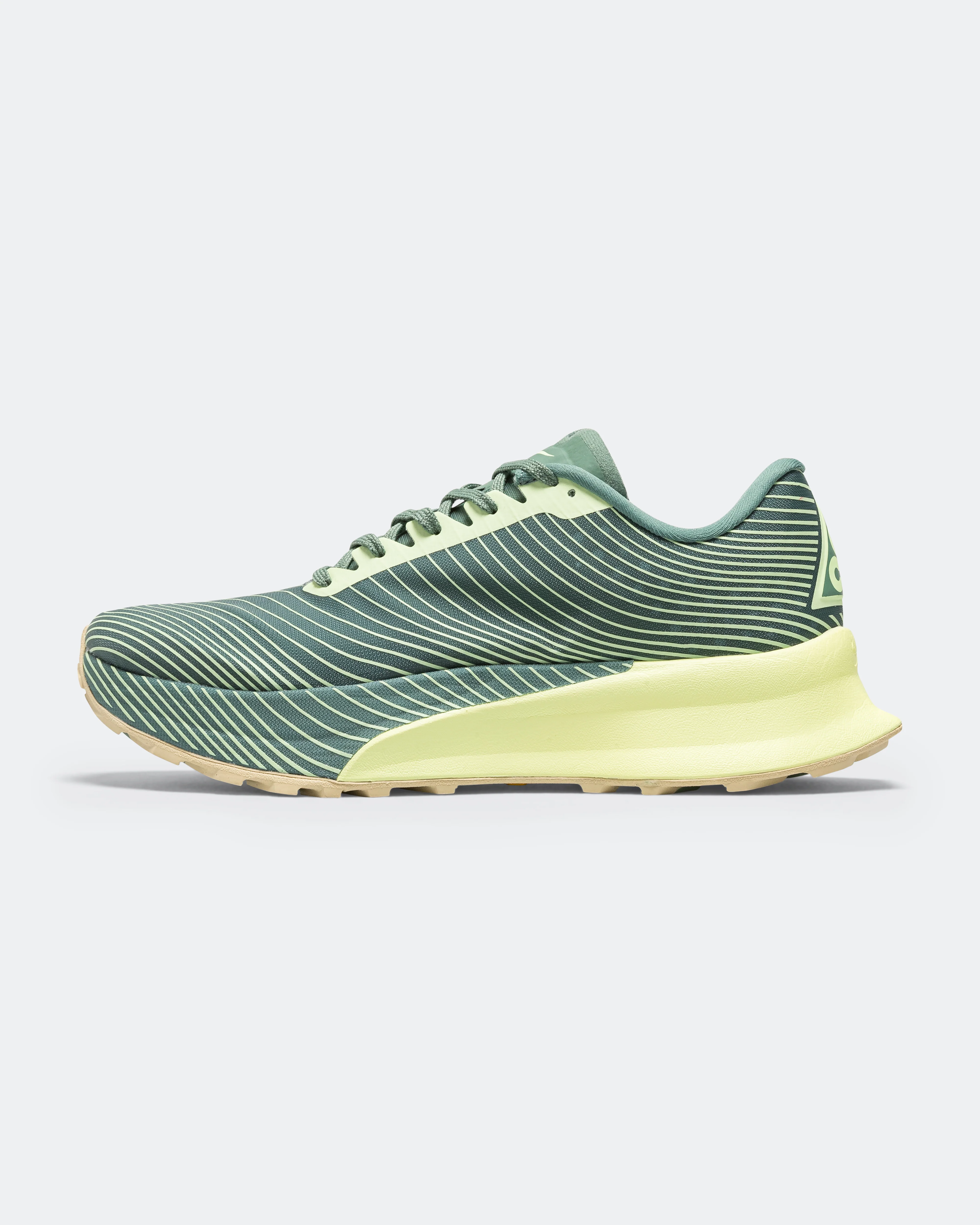 ACG Ultrafly Trail SP - Dutch Green/Barely Volt-Vegas Gold