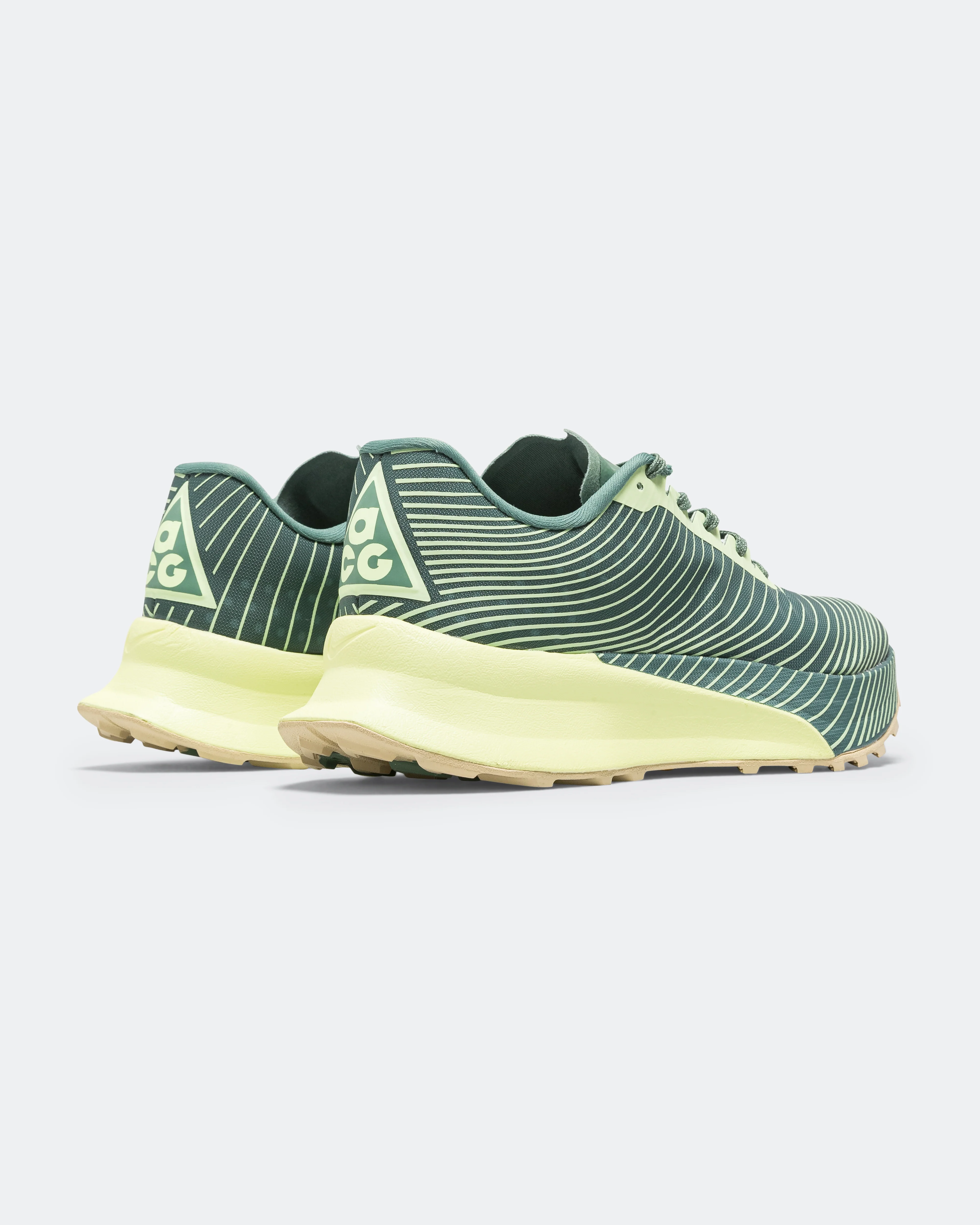 ACG Ultrafly Trail SP - Dutch Green/Barely Volt-Vegas Gold - Image 3