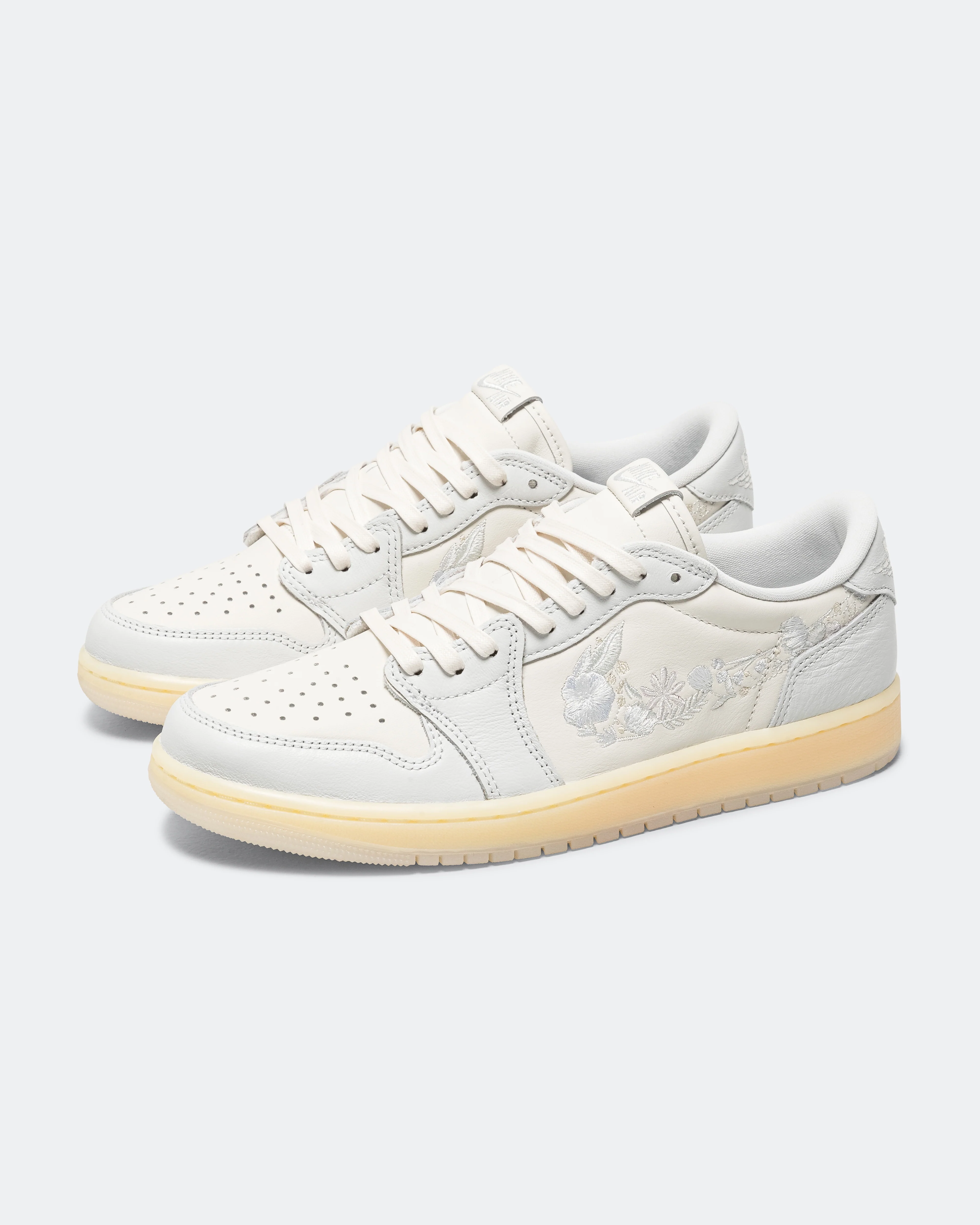 Air Jordan 1 Retro Low OG - Sail/Off White-Coconut Milk - Image 2