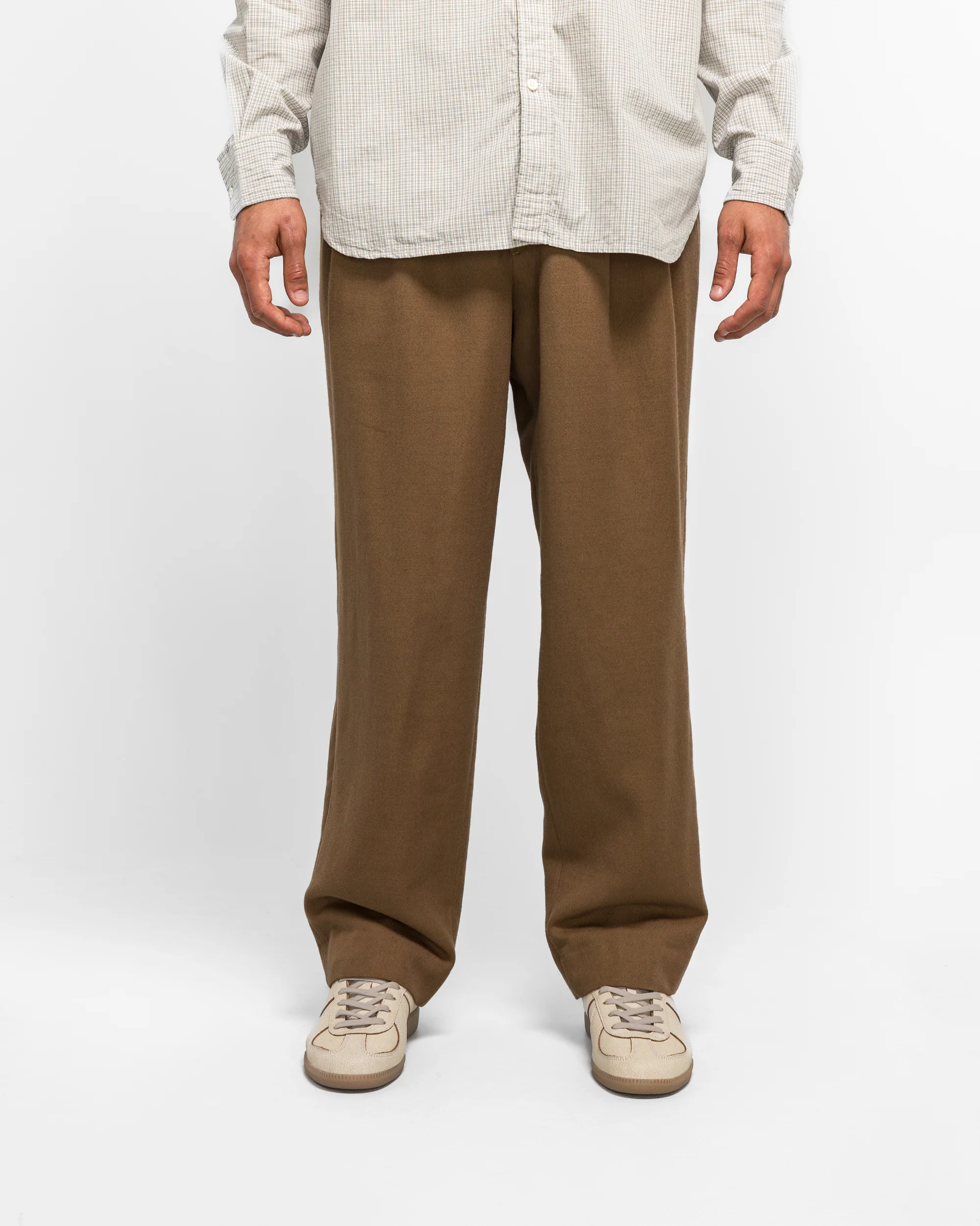 Benn Relaxed Cavalry Cotton Wool Pleated Trouser - Oak - Image 2