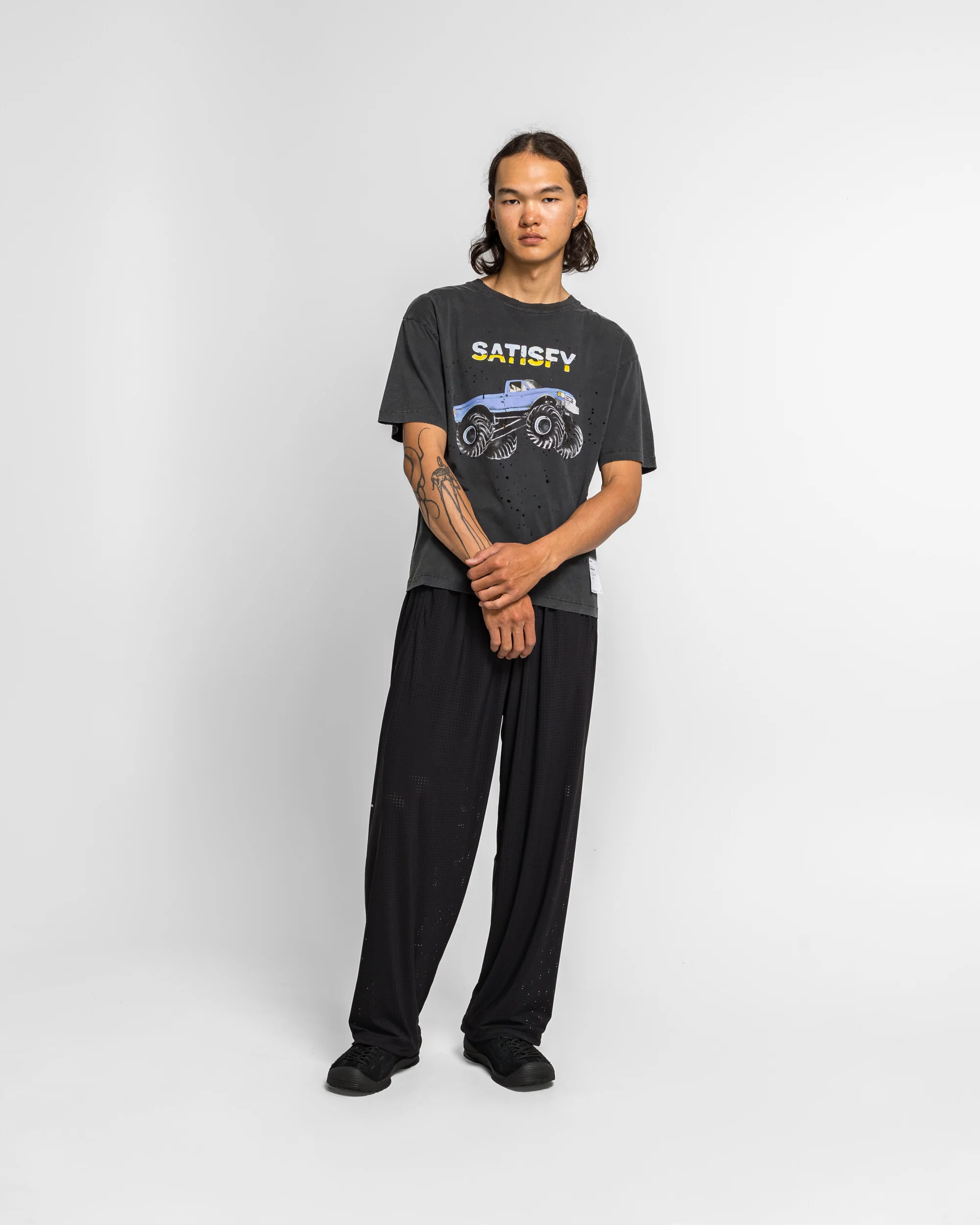 MothTech Truck T-Shirt - Aged Black - Image 5