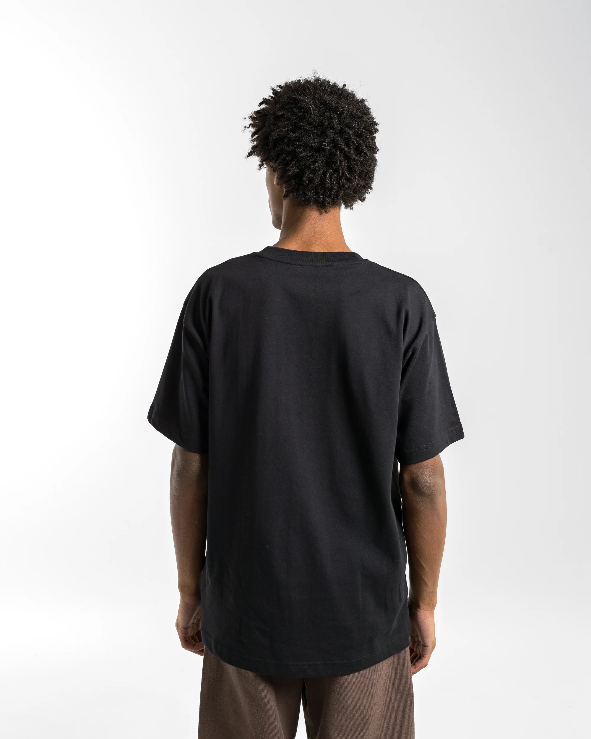 Standard Heavy Loose T-Shirt - Black - Image 4