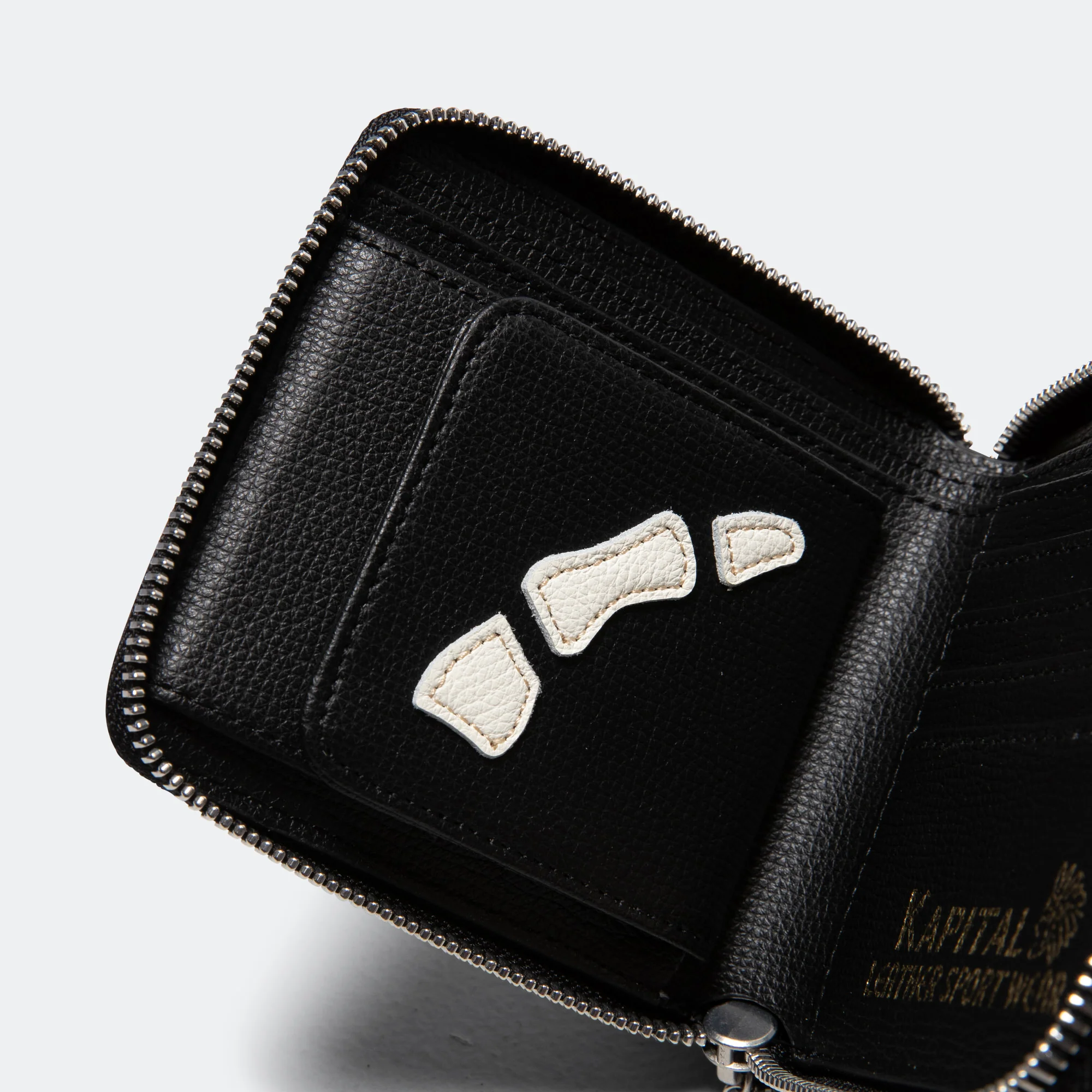 THUMB-UP BONE BAND ZIP Wallet - Black - Image 5